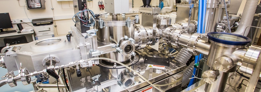 В этой установке идет рост сверхтонкого оксида молибдена, необходимого для последующего синтеза двумерного дисульфида молибдена. Фото предоставлено лабораторией атомно-слоевого осаждения МФТИ