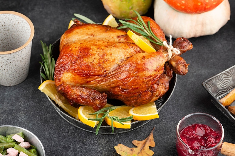 Файл:Thanksgiving-day-delicious-meal-arrangement 23-2149100106.jpg
